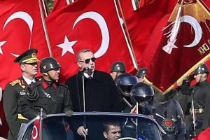 الحكومة شنت حملة تطهير في صفوف من تشتبه في تأييدهم لغولن.